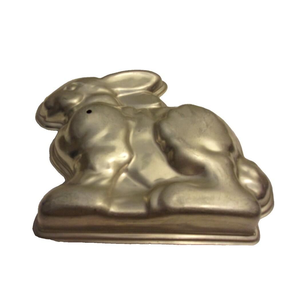 Two Piece Bunny Rabbit Aluminum Cake Pan Baking Mold Vintage - Picture 2 of 7